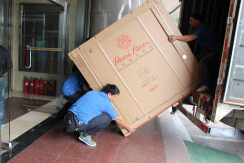 白水钢琴贵重工艺品无忧运